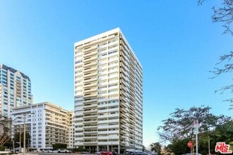 Building Photo - 10701 Wilshire Blvd