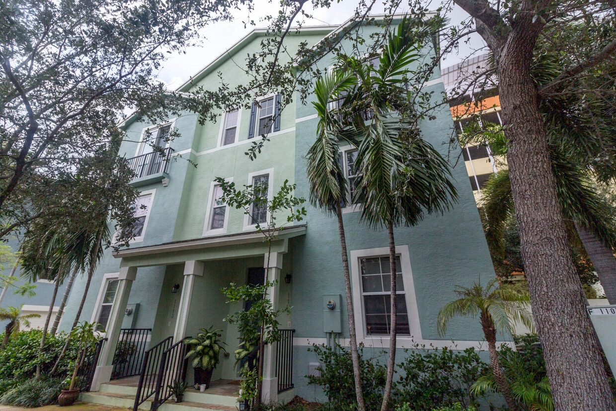 Building Photo - 1109 Florida Ave