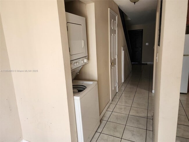 Building Photo - 13334 SW 60th Terrace