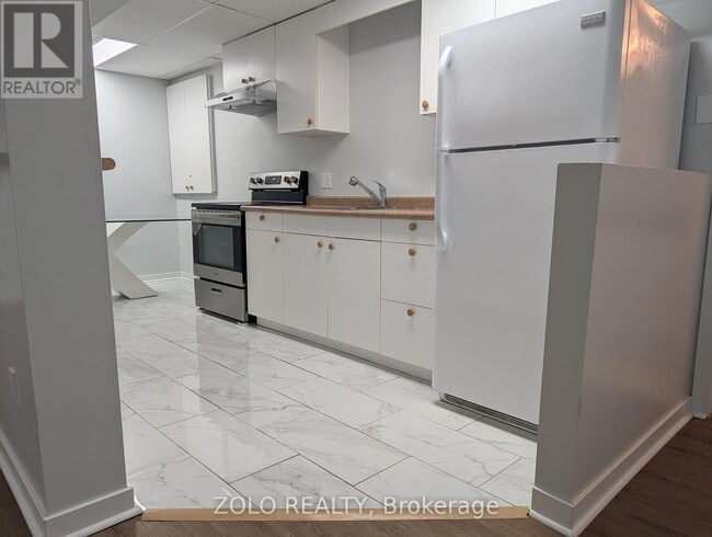 Building Photo - 31 Buchanan St