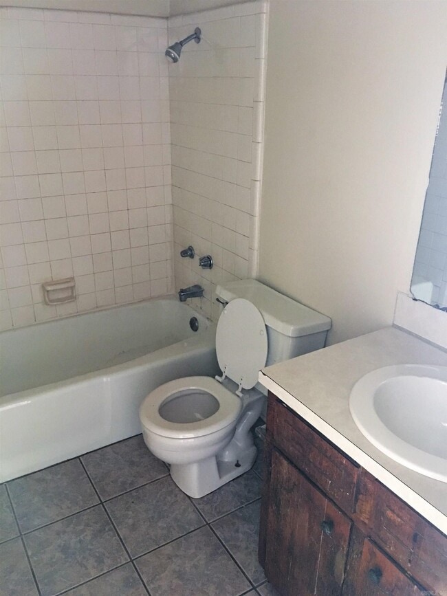 Building Photo - 5400 Stanley Dr