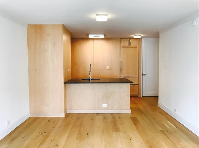 Foto del edificio - 121 E 39th St