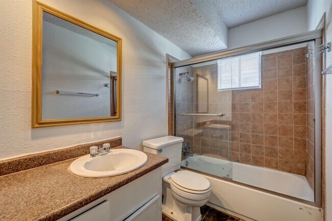 Foto del edificio - 4321 Hazard St