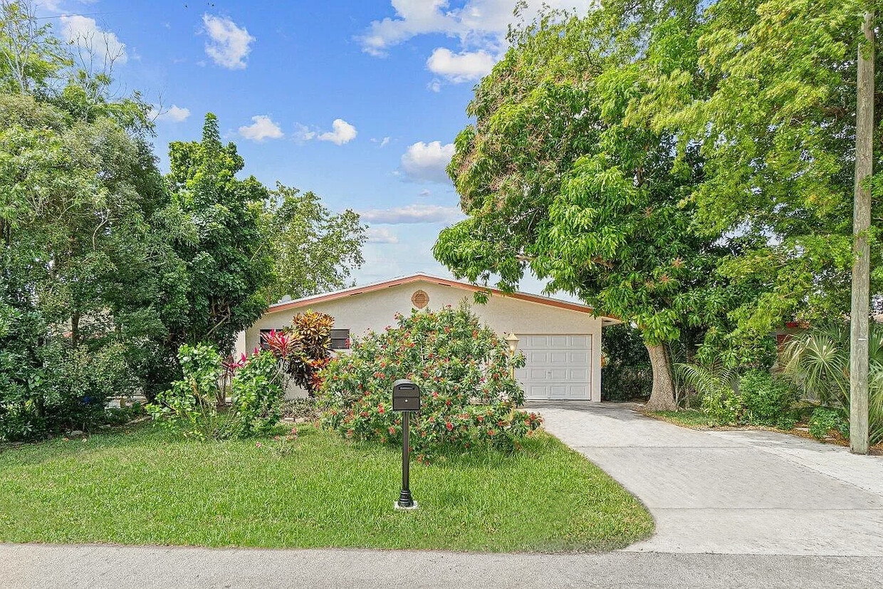 3813 NE 16th Ter, Pompano Beach, FL 33064 House Rental in Pompano