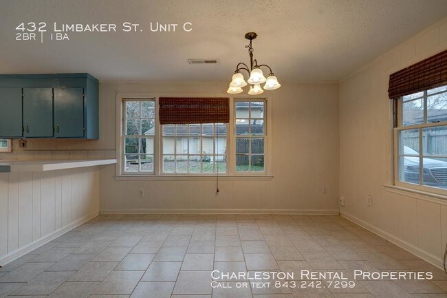 Building Photo - 432 Limbaker St