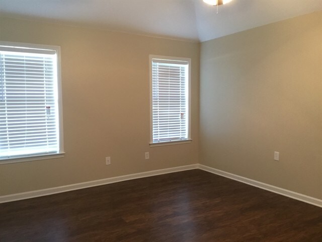 Building Photo - 6472 Daybreak Drive