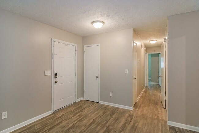 Foto del edificio - 4624 Elm Ridge Ct