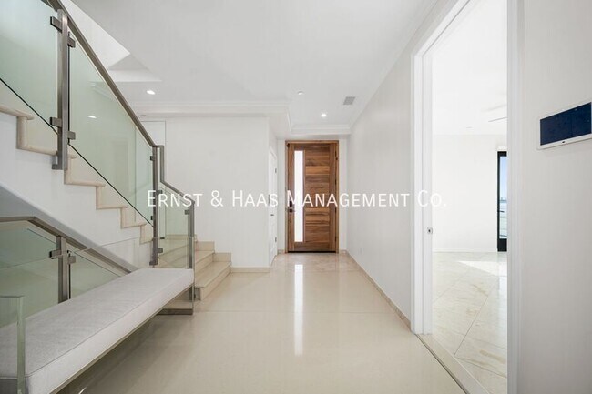 Foto del edificio - 1724 Bluff Pl