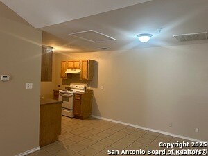 Foto del edificio - 7639 Windsor Oaks