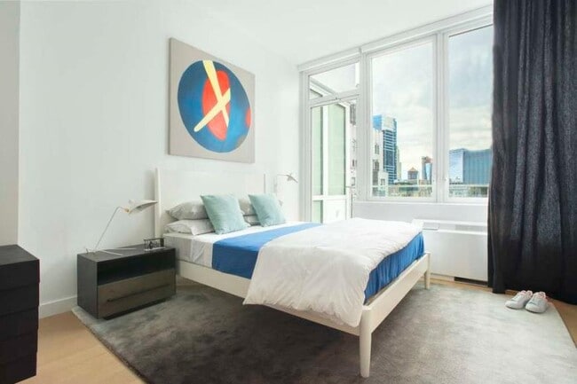 Building Photo - 3 bedroom in NEW YORK NY 10038