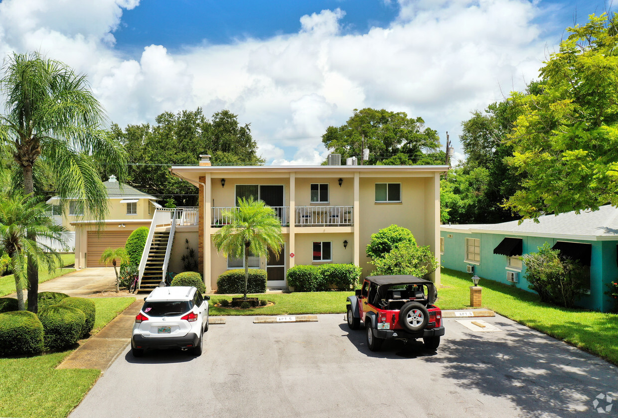 Primary Photo - Greul Apartments