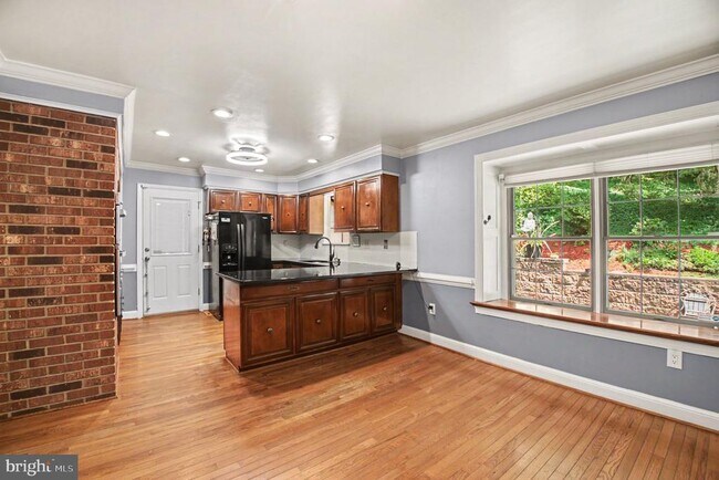 Foto del edificio - 2029 Farragut Dr