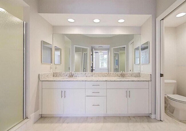 Foto del edificio - 960 Starkey Rd