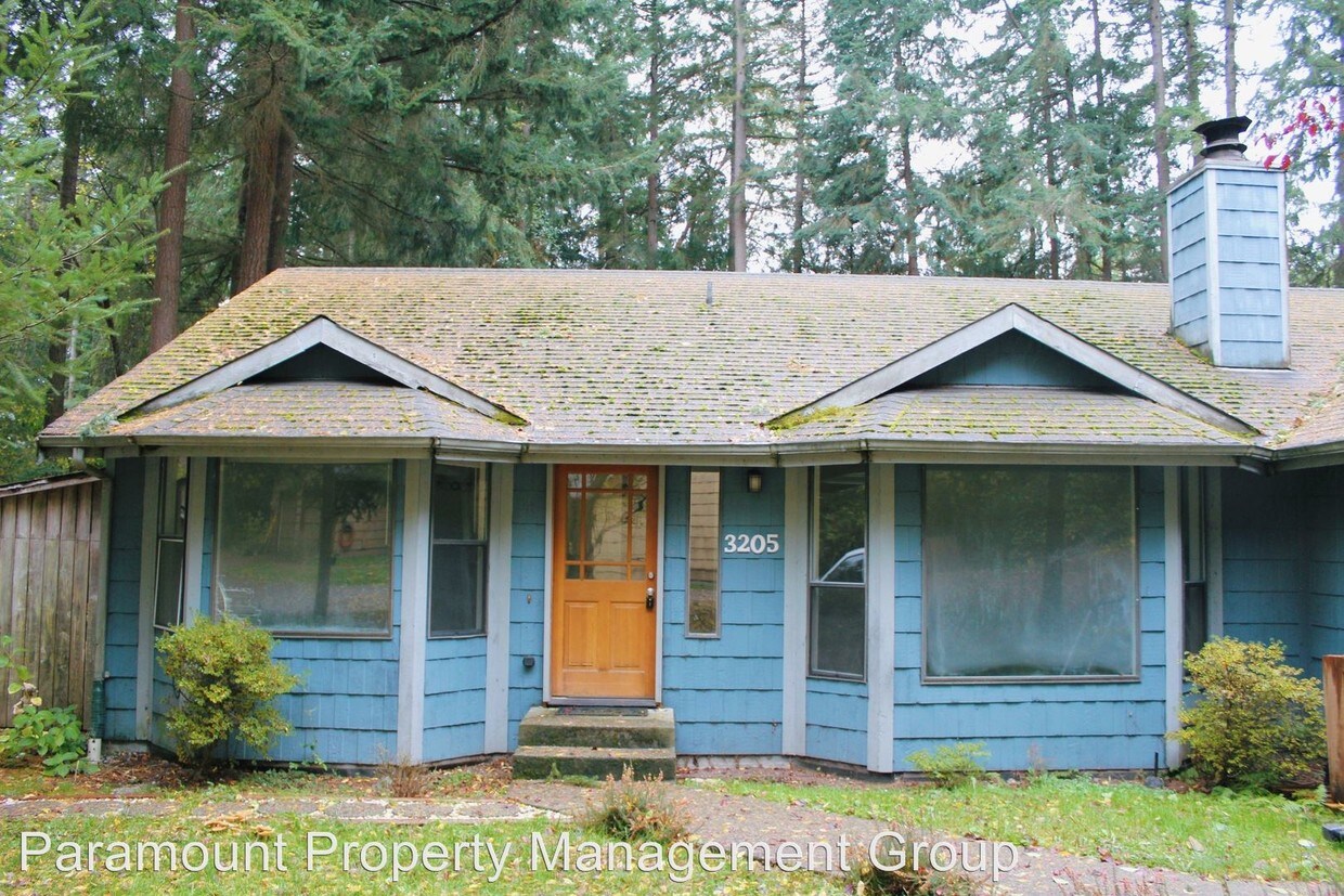 Primary Photo - 3205 76th Ave NW