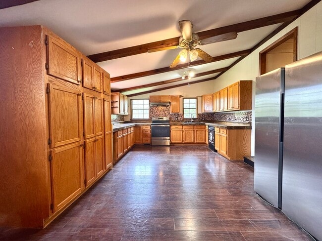 Foto del edificio - Freshly Updated 3 Bedroom/ 2 Bathroom Country Home