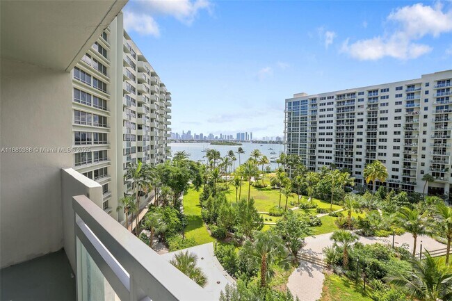 Foto del edificio - 1500 Bay Rd