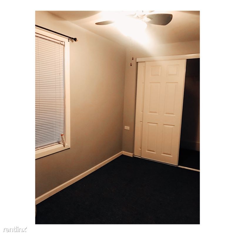 Building Photo - 2 br, 1 bath Apartment - 3727 South Wood