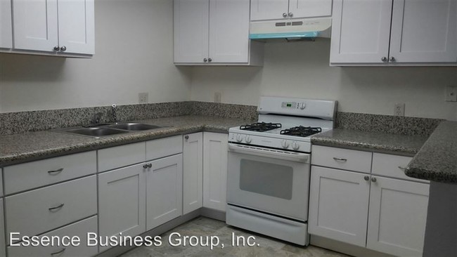 Building Photo - 17627 McWethy Dr