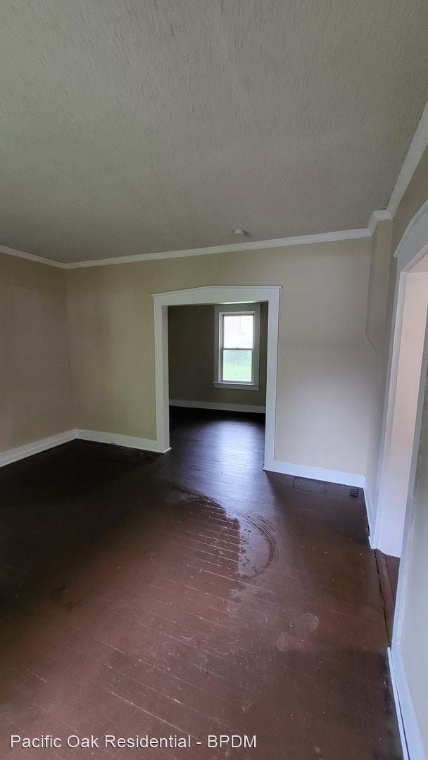4 br, 1.5 bath House 527 East Oak Street House Rental in Greenville