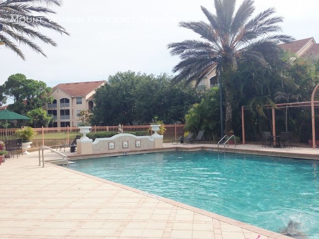 Building Photo - 4156 Central Sarasota Parkway #828
