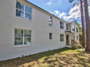 Building Photo - 500 E College Ave