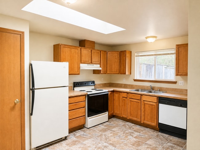 Building Photo - 60 E Hemlock Ct