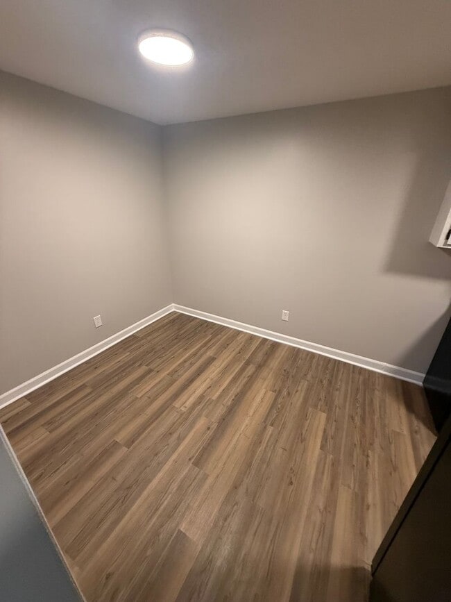 Building Photo - Village Square Apartments