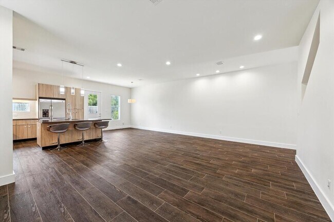 Building Photo - 2220 Cortijo Pl