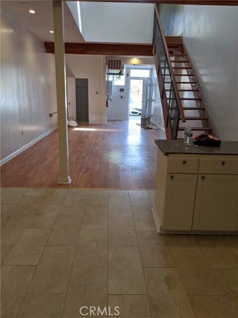 Building Photo - 207 Lime Ave
