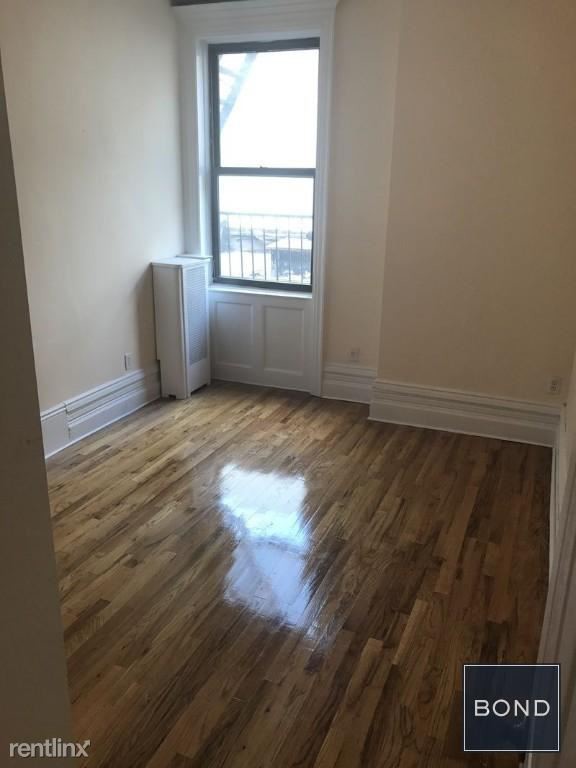 Building Photo - 3 br, 1 bath House - 412 west 24th street