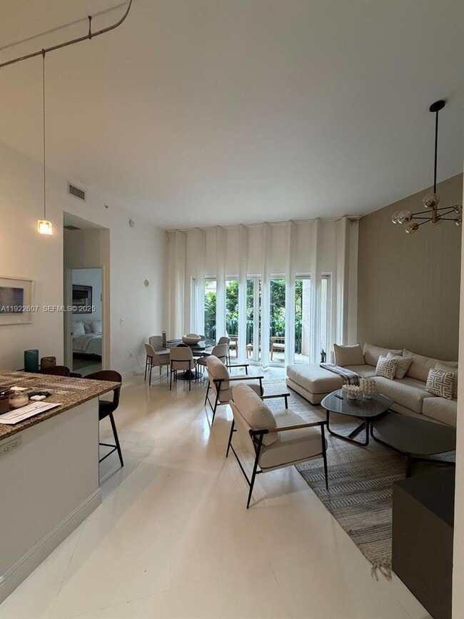 Foto del edificio - 19900 E Country Club Dr