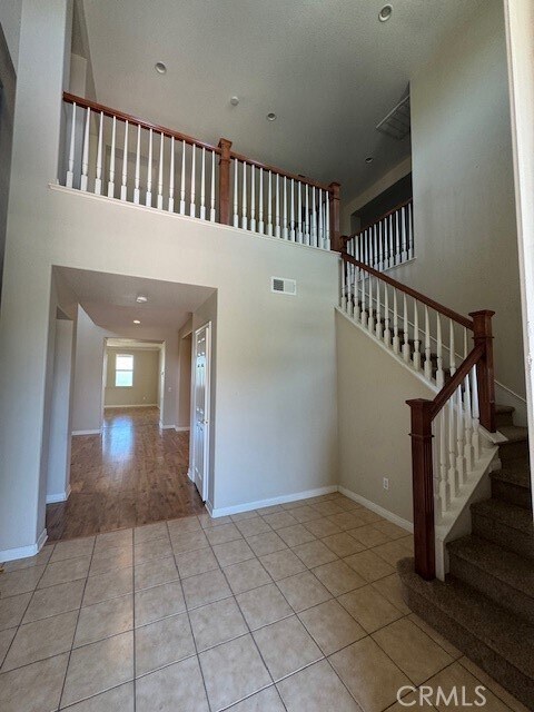Foto del edificio - 16034 Skyridge Dr