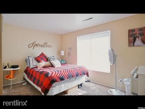 1 br, 1 bath - 455 N 400 W Apt 32 - 1 br, 1 bath  - 455 N 400 W Apt 32