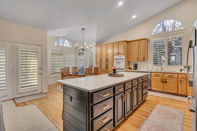 Foto del edificio - 9162 Glenn Abbey Way