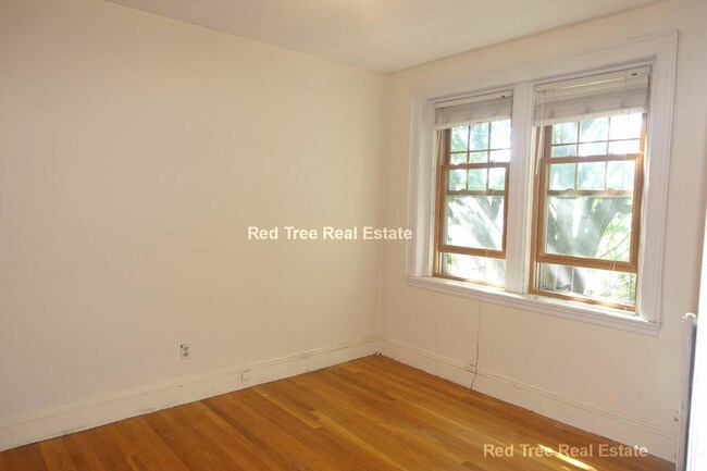 Foto del edificio - 52 Strathmore Rd