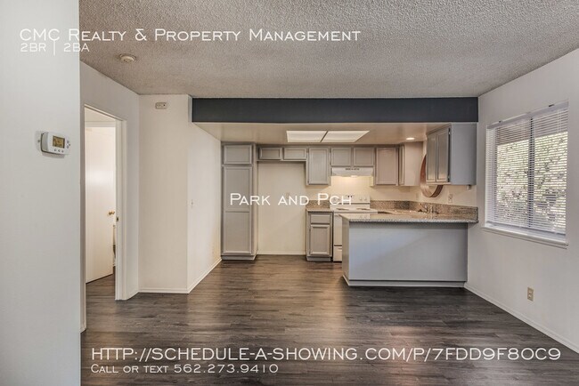 Building Photo - 1580 Park Ave