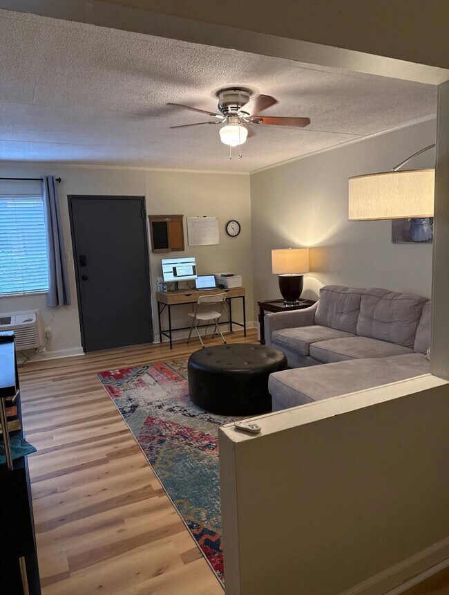 Foto del edificio - 2733 Jersey Ave