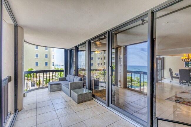 Building Photo - 5380 N Ocean Dr