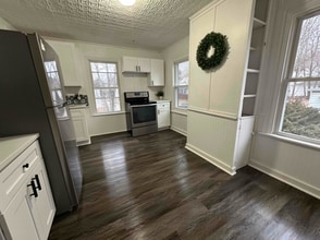 Building Photo - 16 Spaulding St