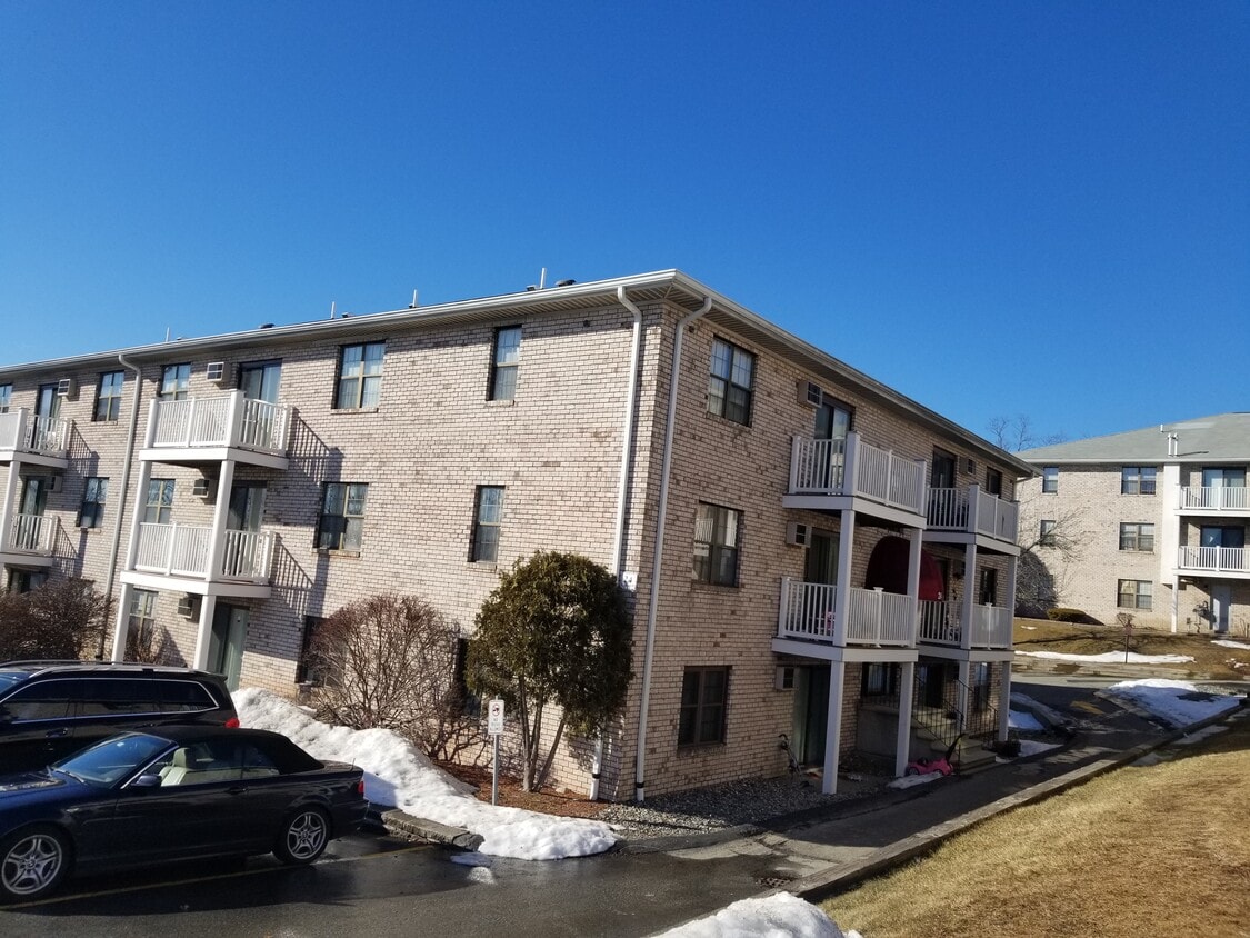 24 Kenmar Dr Unit 218, Billerica, MA 01821 Condo for Rent in
