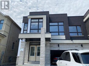 Building Photo - 52 Mallery St