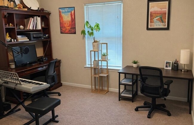 Foto del edificio - 106 Franklin Blvd