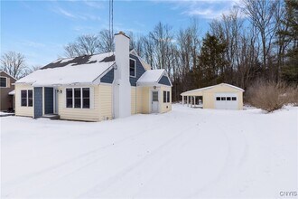 Building Photo - 115 Tarlton Rd