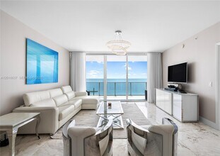 Building Photo - 3951 S Ocean Dr