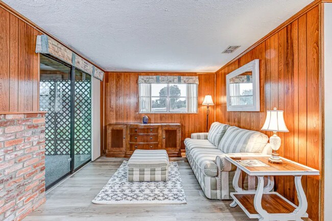 Foto del edificio - 9335 E Beech Cir