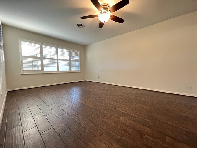 Foto del edificio - 4602 Redstart St