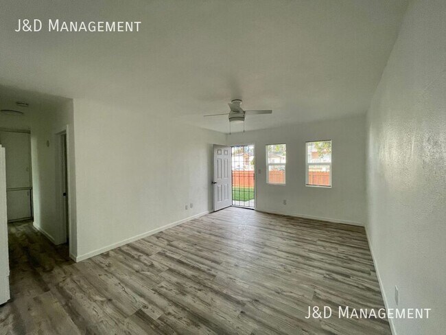 Foto del edificio - Gorgeous Duplex in City Heights!