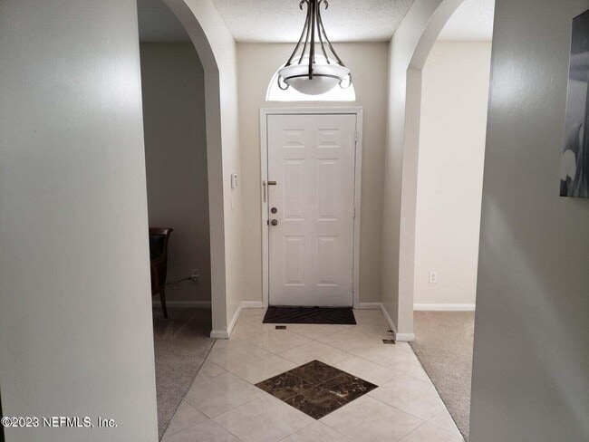 Building Photo - 1708 Dartmoor Ln