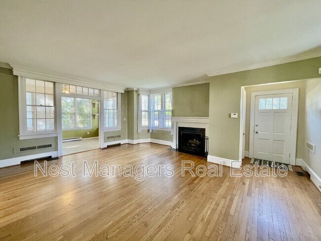 Foto del edificio - 1518 Fort Bragg Rd