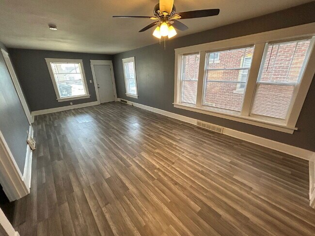 Foto del edificio - 1846 Taylor Ave